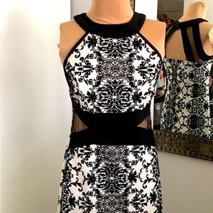 DRESS HALTER NET AT WAIST IN FRONT. BLACK/WHITE BROCADE SIZE 3 JUNIOR FREE SHIP🌺